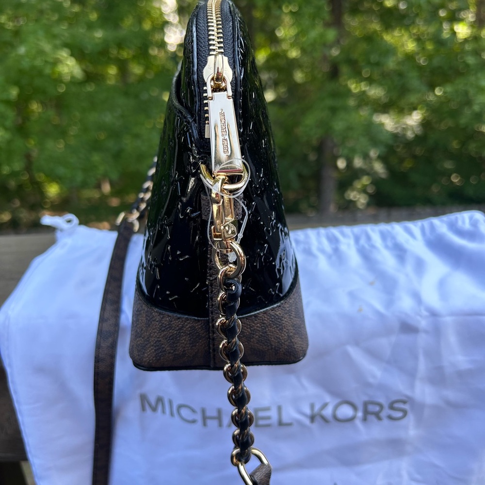 Michael Kors Black with Brown Jet Set Dome crossbody - Picture 3 of 9